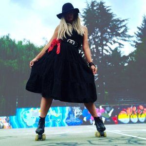 Meet your Posher, Crystal